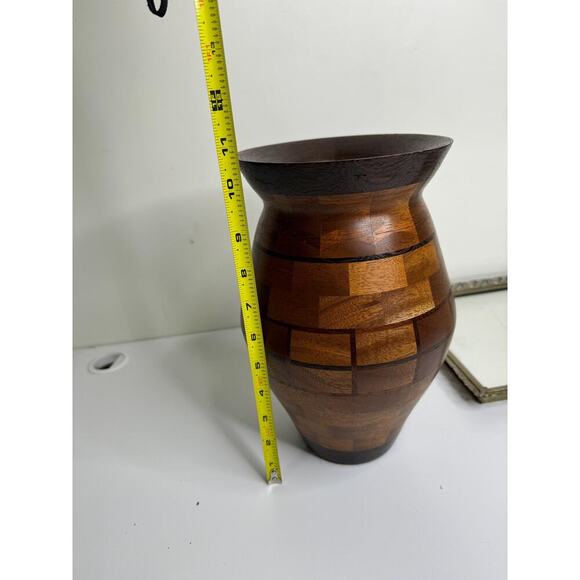 Stunning Large Vintage Segmented Wood Vase - Picture 6 of 8